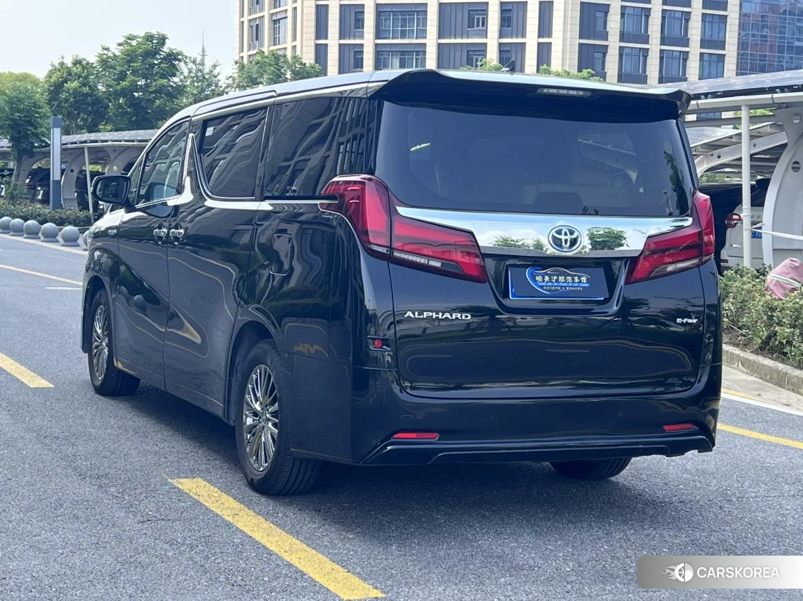Toyota Elfa id 4512466 из Китая 18