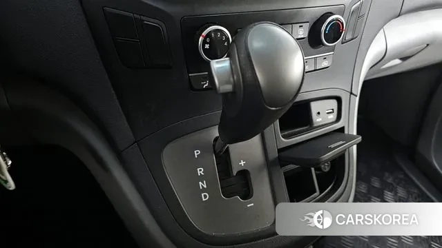 Hyundai The New Grand Starex id 3772416 из Кореи 19