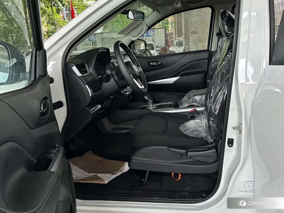 Nissan Navara id 4681243 из Китая 10
