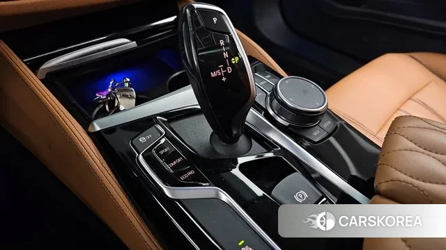 BMW 5 Series (G30) id 3582850 из Кореи 19