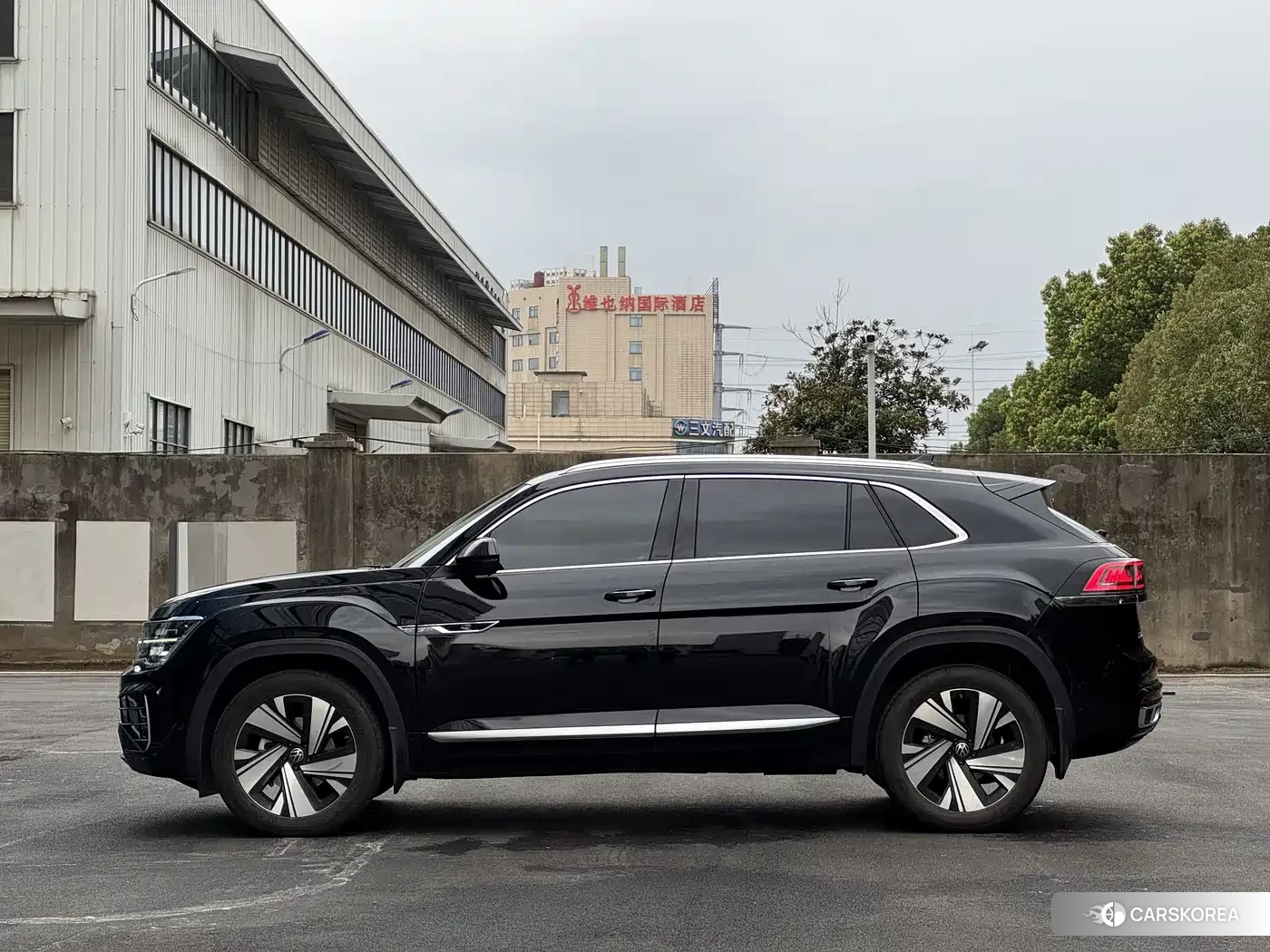 Volkswagen Tourang id 4515378 из Китая 9