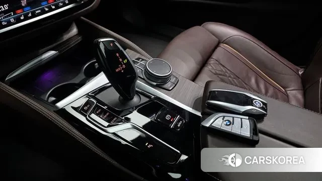 BMW 5 Series (G30) id 3562182 из Кореи 19