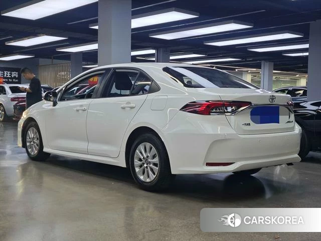 Toyota Corolla id 4273695 из Китая 11