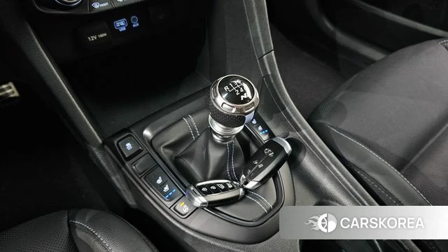 Hyundai Veloster (JS) id 4020408 из Кореи 19