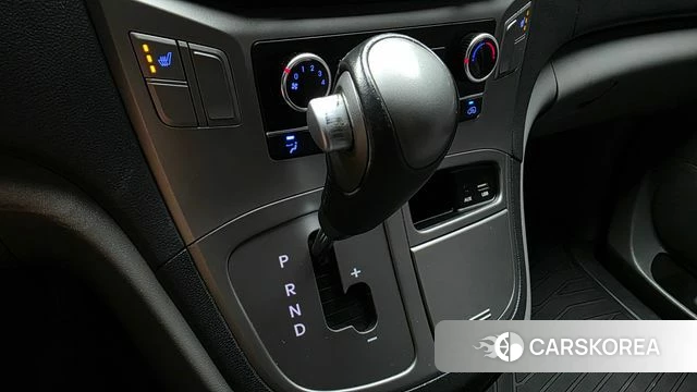 Hyundai The New Grand Starex id 4662236 из Кореи 29