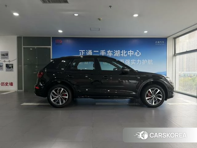 Audi Q5L id 4256992 из Китая 26