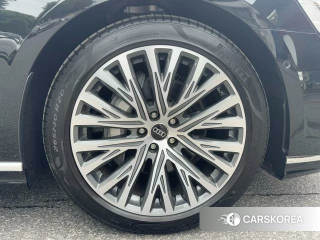 Audi A8 id 4263935 из Китая 21