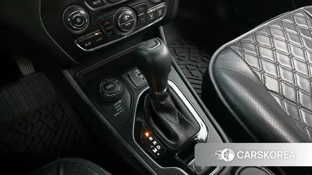 Jeep Cherokee (KL) id 3578144 из Кореи 19