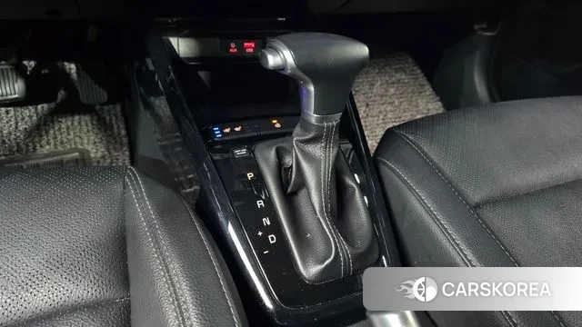 Kia Stonic id 3541435 из Кореи 19