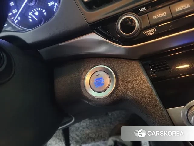 Hyundai The New Avante AD id 3515212 из Кореи 17