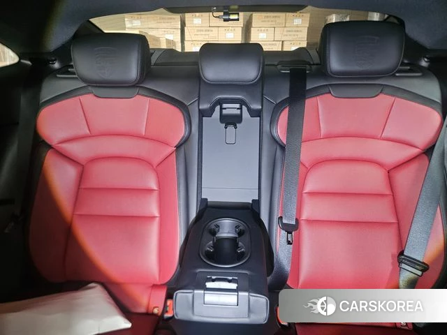 Porsche Taycan id 4480177 из Кореи 9