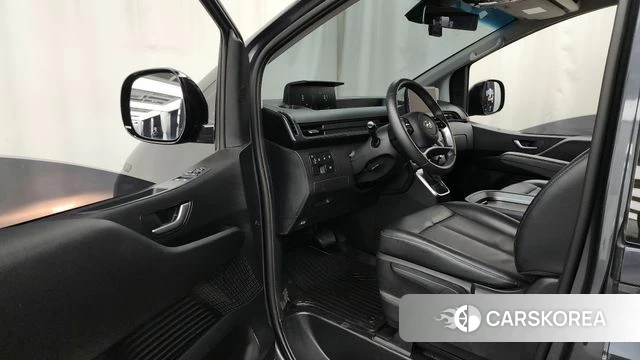 Hyundai Staria id 3903899 из Кореи 19