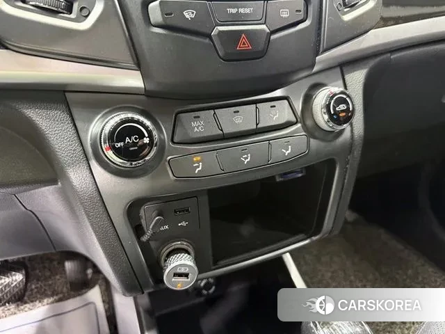 Ssangyong New Style Korando C id 3004725 из Кореи 19