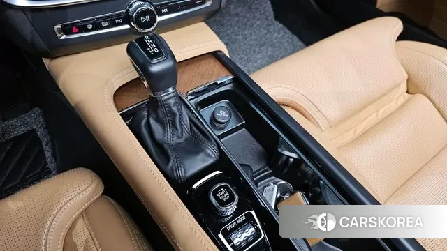 Volvo S90 id 3187637 из Кореи 19