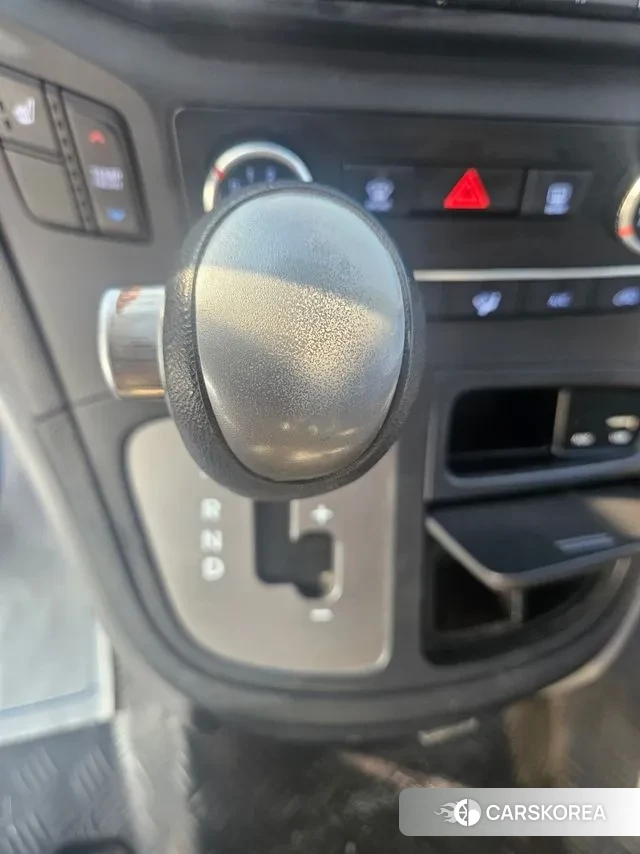 Hyundai The New Grand Starex id 3362126 из Кореи 19