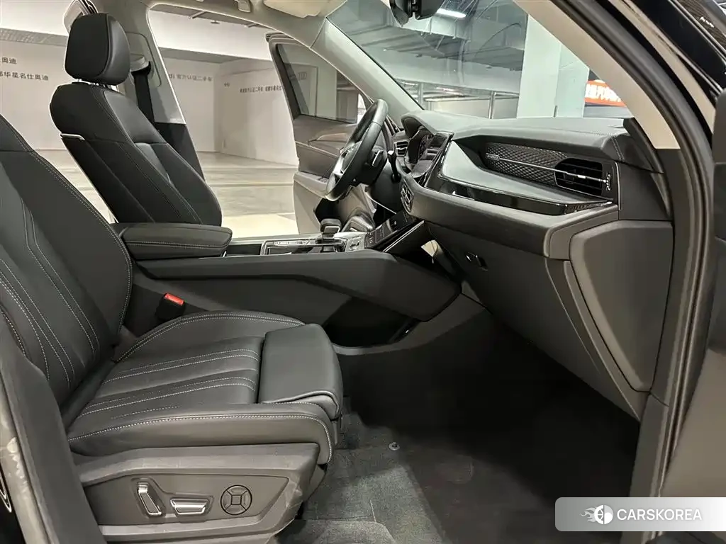 Audi Q6 id 4545636 из Китая 14