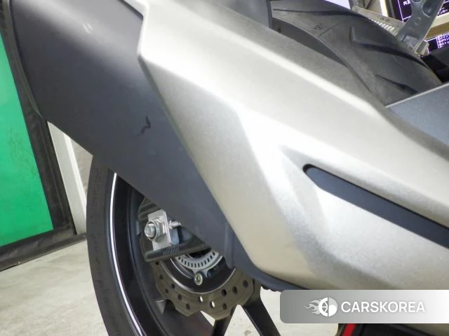 Проданный Honda CBR400R id 4184294 из Японии, фото 35