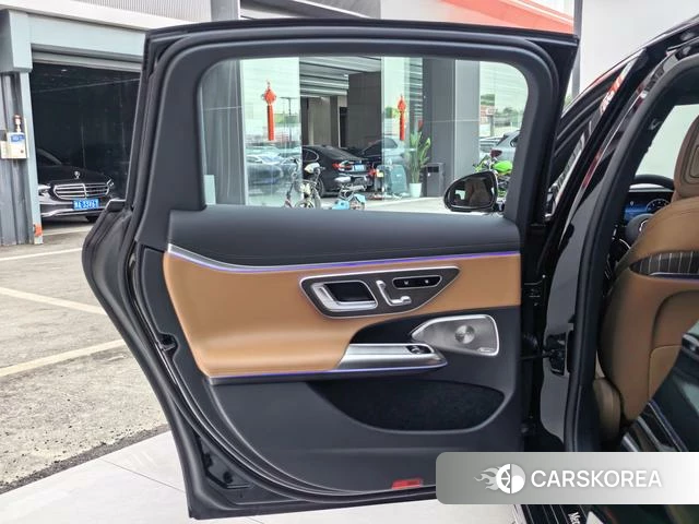 Mercedes-Benz E-class id 4277970 из Китая 19