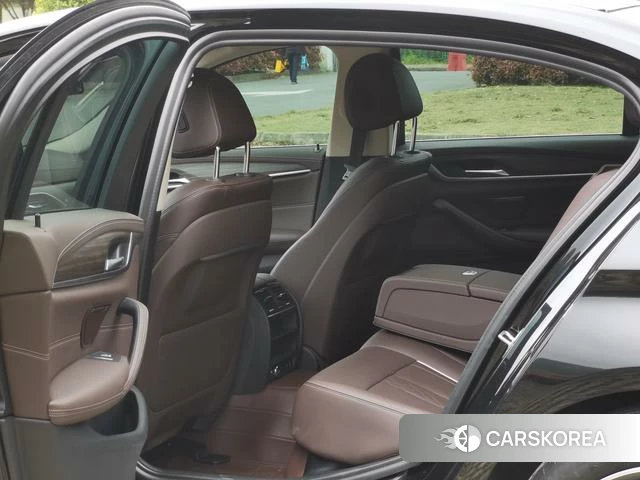 BMW 5 series id 4259143 из Китая 19