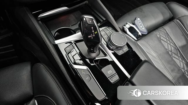 BMW 5 Series (G30) id 4225276 из Кореи 31