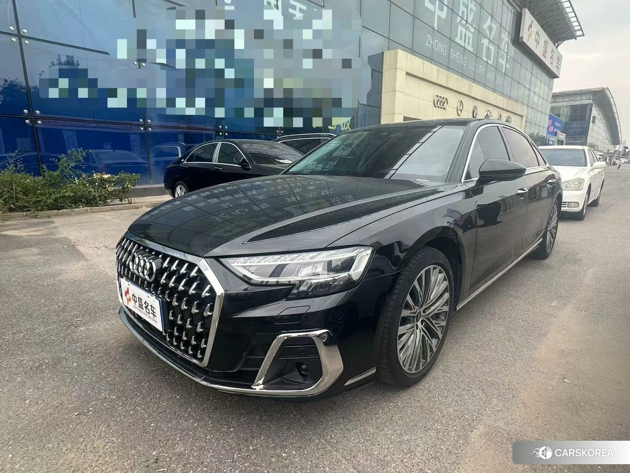 Audi A8 id 4492857 из Китая 16