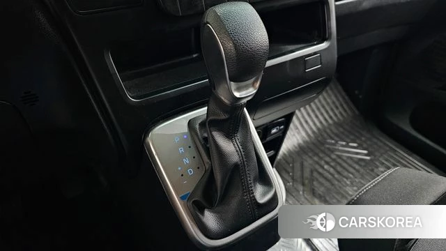 Hyundai Staria id 4529560 из Кореи 31
