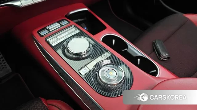 Genesis GV70 id 3378698 из Кореи 19