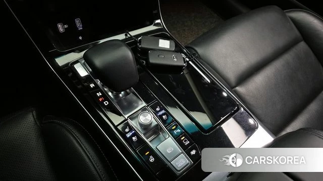 Kia K7 Premier Hybrid id 3892932 из Кореи 19