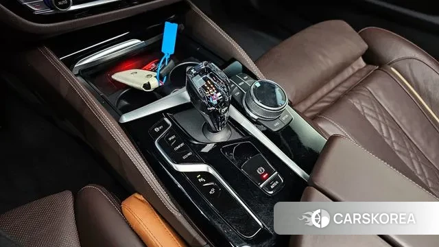 BMW 5 Series (G30) id 3388930 из Кореи 19