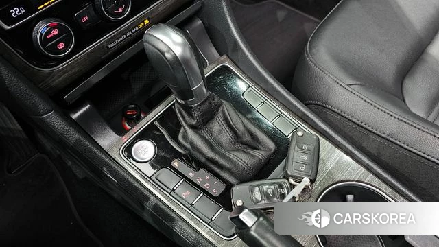 Volkswagen The New Passat id 3867270 из Кореи 19