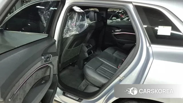 Audi e-Tron id 3371124 из Кореи 19