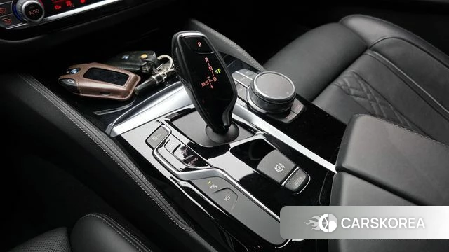 BMW 5 Series (G30) id 3800751 из Кореи 19