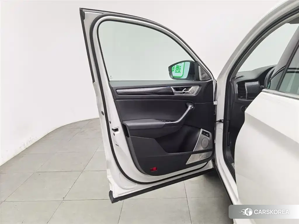 Skoda Kodiak GT id 4539376 из Китая 23