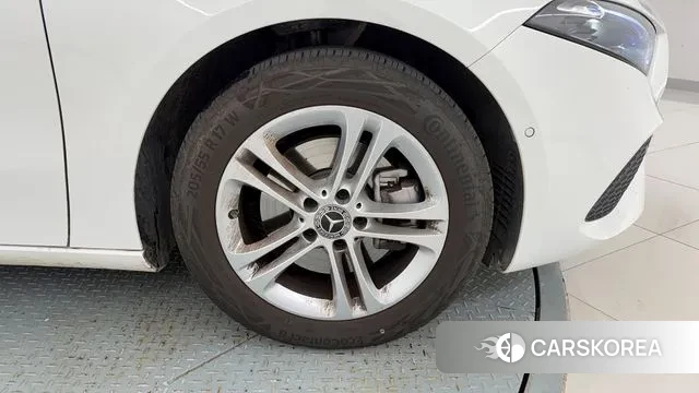 Mercedes-Benz A-Class W177 id 3499076 из Кореи 19