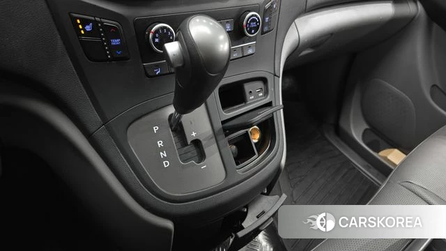 Hyundai The New Grand Starex id 3834283 из Кореи 19