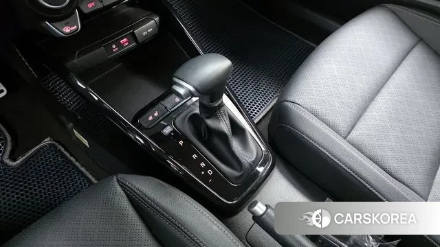 Kia Stonic id 3713615 из Кореи 19