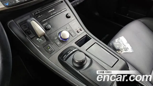 Lexus CT200h id 2922934 из Кореи 19