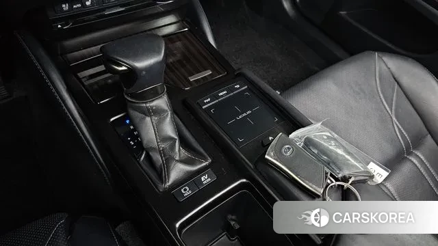 Lexus ES300h 7th generation id 3402023 из Кореи 19