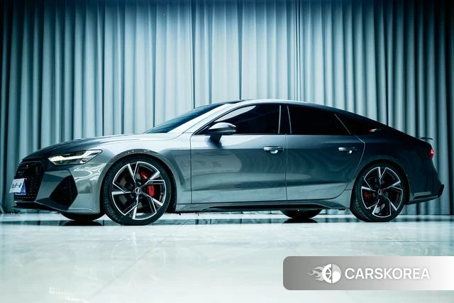 Audi A7 id 4359190 из Китая 9