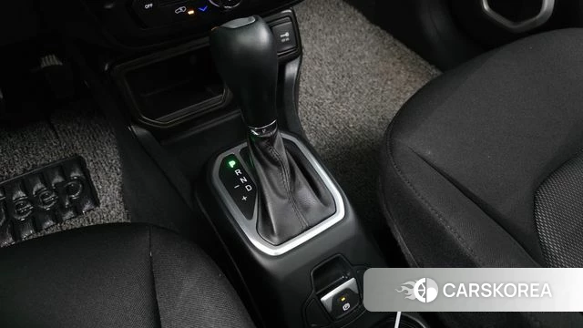 Jeep Renegade id 4331325 из Кореи 29