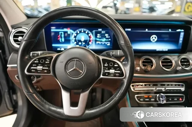 Mercedes-Benz E-Class W213 id 3656098 из Кореи 19