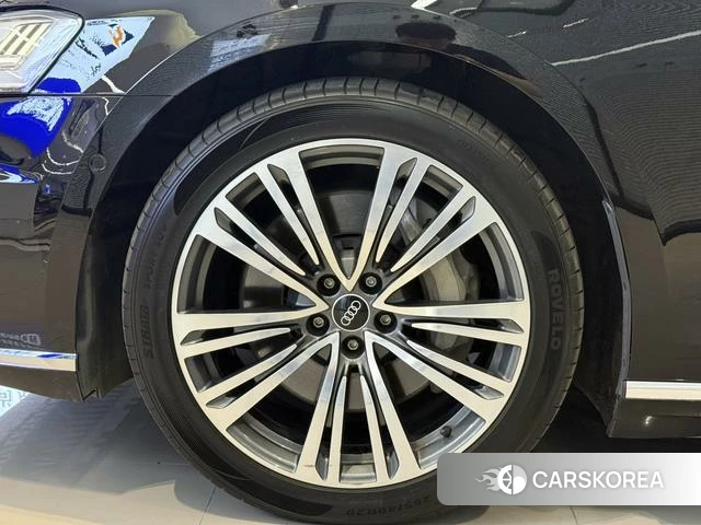 Audi A8 id 4336073 из Китая 15