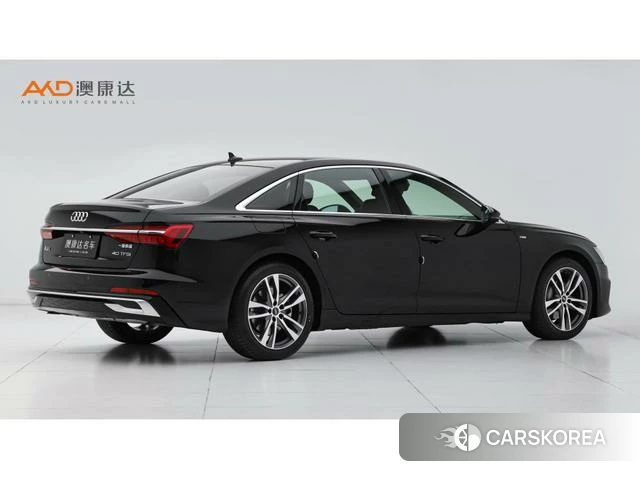 Audi A6L id 4291453 из Китая 9