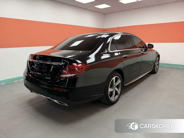 Mercedes-Benz E-class id 4242101 из Китая 9