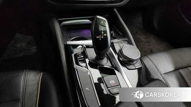 BMW 5 Series (G30) id 4188600 из Кореи 39