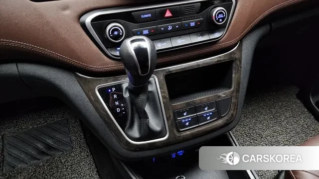 Hyundai The New Grand Starex id 3568288 из Кореи 19