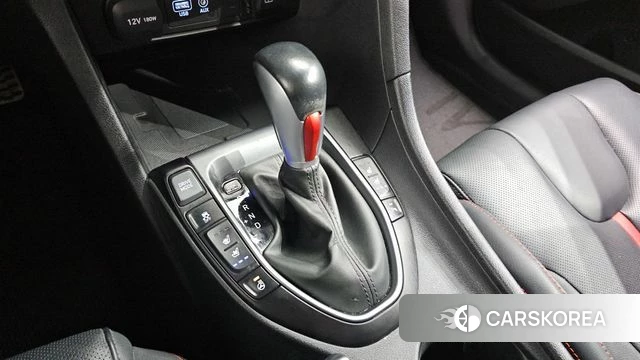 Hyundai Veloster (JS) id 3899847 из Кореи 19