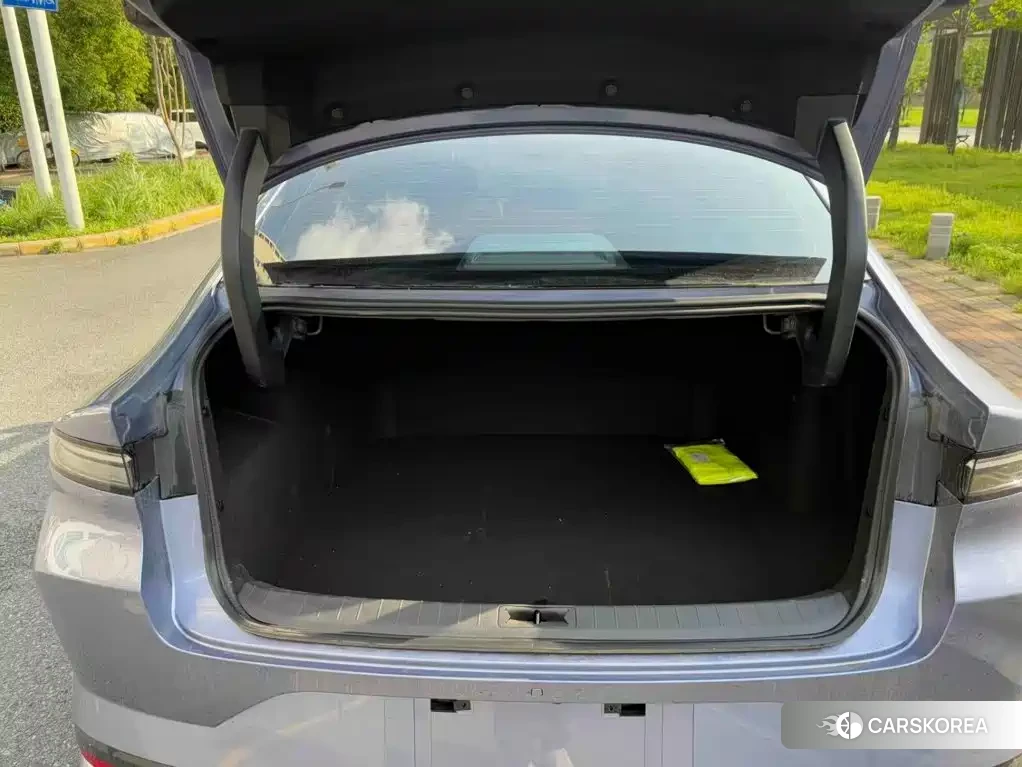 Nissan N6 id 4606935 из Китая 11
