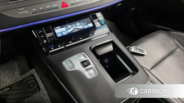 Hyundai The New Grandeur IG Hybrid id 2985003 из Кореи 19