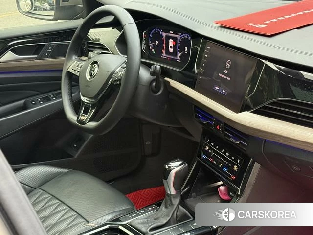 Volkswagen Passat id 4259131 из Китая 24